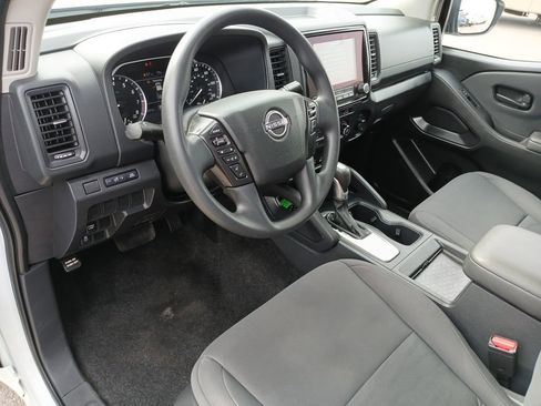 Used 2022 Nissan Frontier S RWD image 10