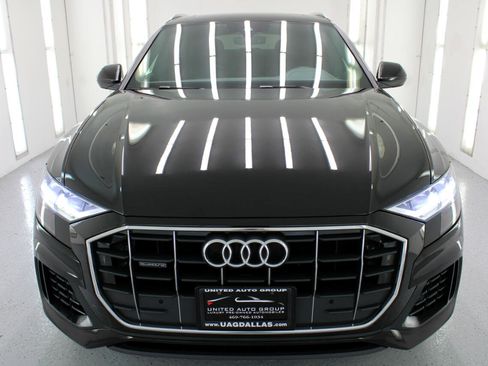 Used 2019 Audi Q8 Premium w/ Convenience Package image 3