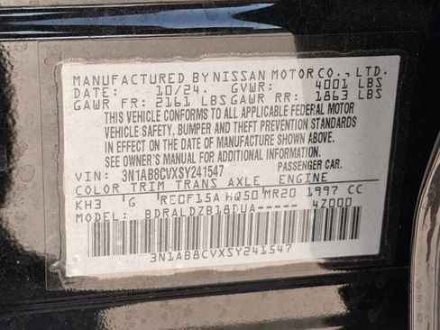 Used 2025 Nissan Sentra SV FWD image 34