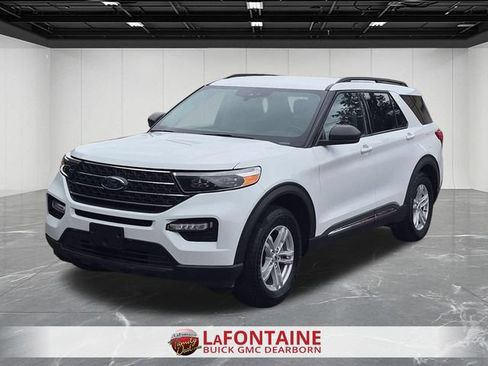 Used 2023 Ford Explorer XLT w/ Equipment Group 202A RWD image 1