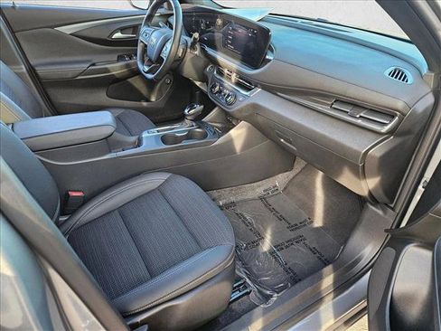 Certified 2024 Buick Envista Preferred w/ Convenience I Package image 19