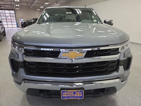 New 2026 Chevrolet Silverado 1500 LT image 2