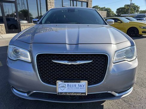 Used 2017 Chrysler 300 C w/ Safetytec Plus Group RWD image 2