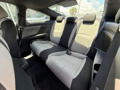 Used 2018 Honda Civic EX-T image 14