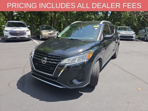 Used 2021 Nissan Kicks SV FWD image 13