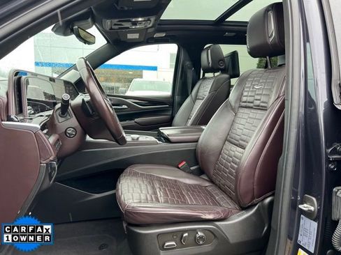 Used 2022 Cadillac Escalade ESV Premium Luxury Platinum image 21