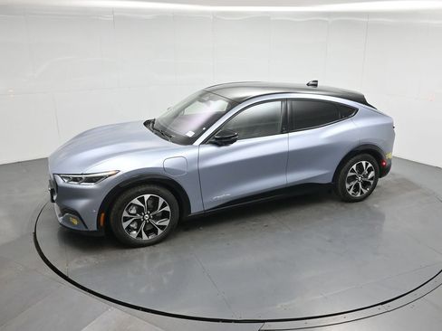 Certified 2022 Ford Mustang Mach-E Premium image 43