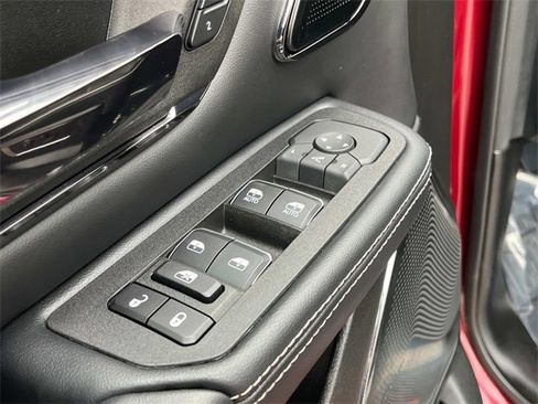 Used 2025 RAM 1500 Limited image 19