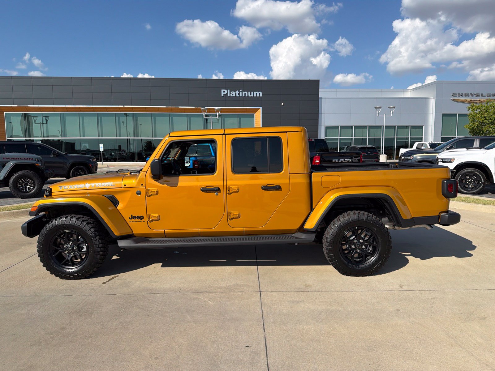 New 2026 Jeep Gladiator Sport AWD/4WD image 2