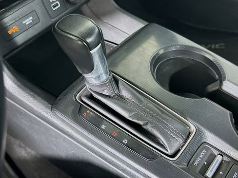 Used 2022 Honda Civic Sport image 23