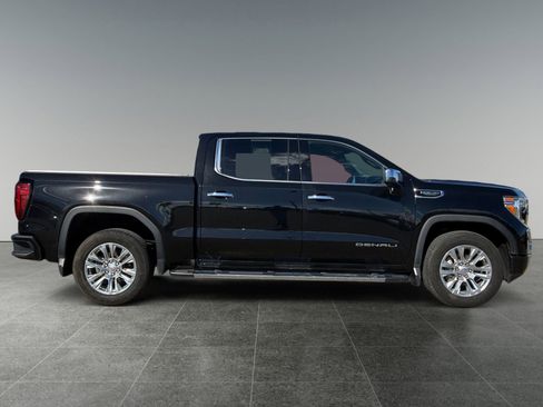 Used 2021 GMC Sierra 1500 Denali w/ Driver Alert Package II image 8