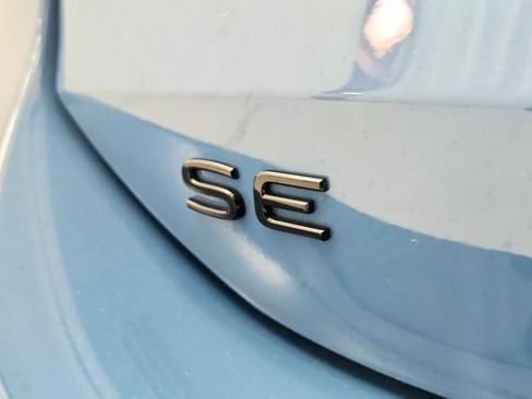 Used 2025 Volkswagen Tiguan SE R-Line FWD image 39