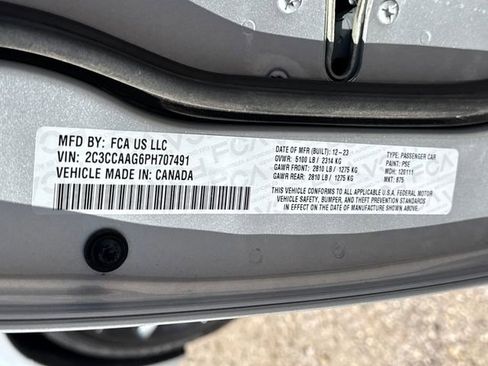 Used 2023 Chrysler 300 Touring w/ Sport Appearance Package image 17