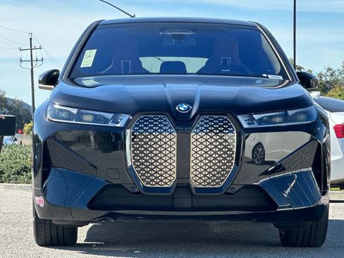 Used 2023 BMW iX M60 image 8