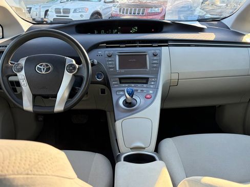 Used 2012 Toyota Prius Three image 30