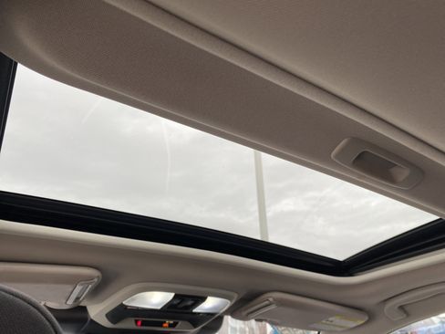 Used 2024 Subaru Crosstrek 2.0i Premium image 34