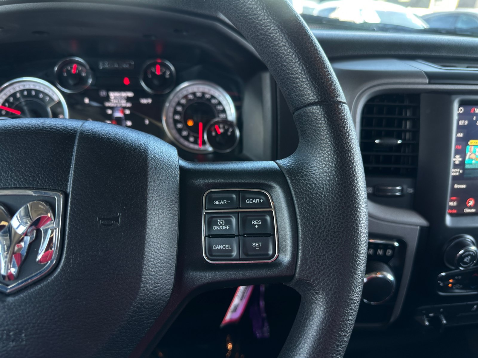 Used 2021 RAM 1500 Tradesman w/ Tradesman SXT Package RWD image 18