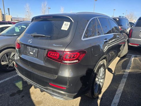 Used 2022 Mercedes-Benz GLC 300 4MATIC image 4
