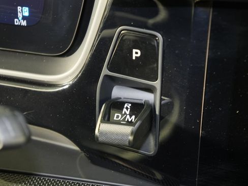Certified 2025 Porsche Cayenne GTS AWD/4WD image 31