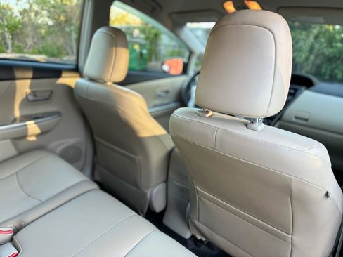 Used 2014 Toyota Prius V Five image 20