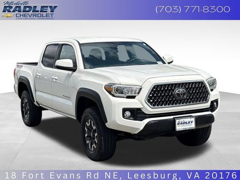 Used 2019 Toyota Tacoma TRD Off-Road AWD/4WD image 8