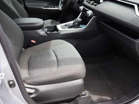Used 2021 Toyota RAV4 XLE w/ Convenience Package AWD/4WD image 27