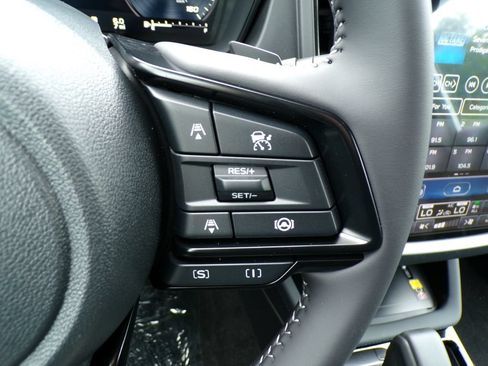New 2026 Subaru Forester Premium AWD/4WD image 31