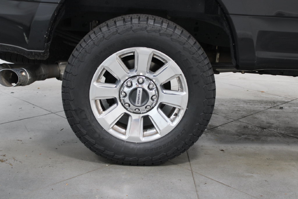 Used 2022 Ford F250 Platinum AWD/4WD image 17