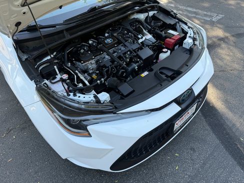 Used 2021 Toyota Corolla LE FWD image 26