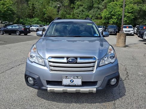 Used 2013 Subaru Outback 2.5i Limited AWD/4WD image 2