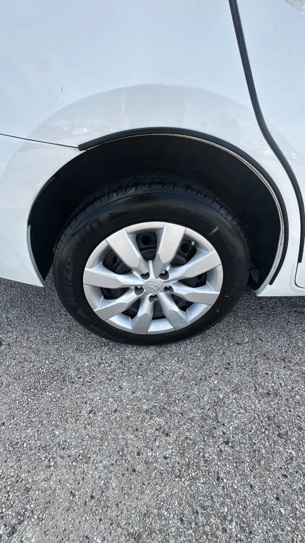 Used 2015 Toyota Corolla LE FWD image 23