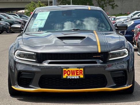 Used 2022 Dodge Charger Scat Pack RWD image 9