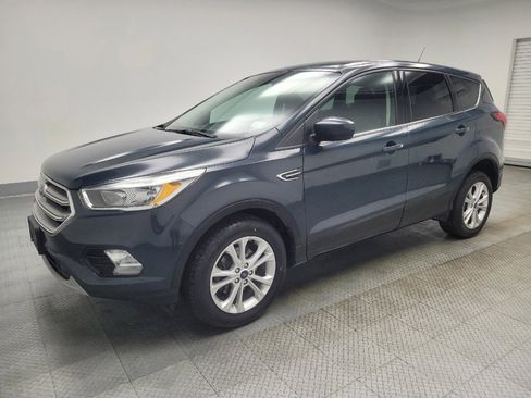 Used 2019 Ford Escape SE image 2