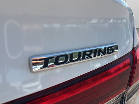 Certified 2022 Honda Civic Touring image 33