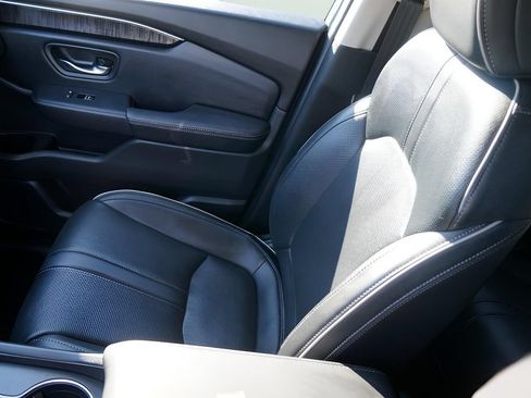 Used 2023 Honda Pilot Elite image 22