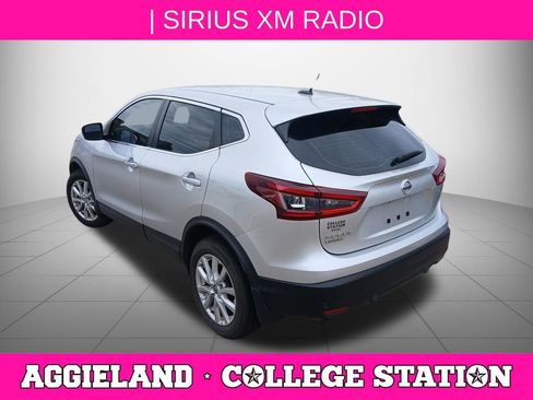 Certified 2022 Nissan Rogue Sport S FWD image 4