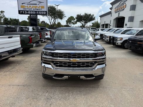 Used 2017 Chevrolet Silverado 1500 LTZ w/ Texas Edition RWD image 40