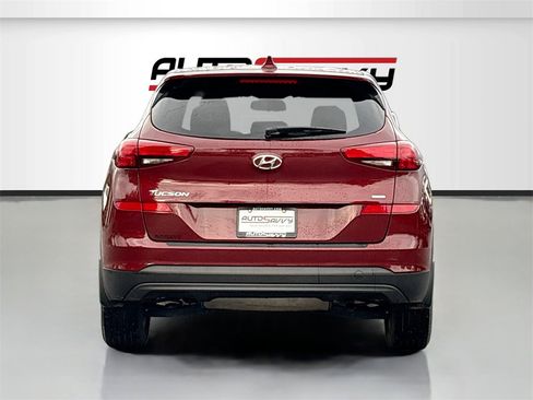 Used 2020 Hyundai Tucson SE w/ Winter Weather Package image 6