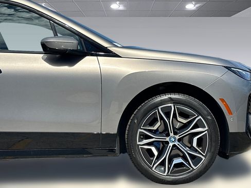 Certified 2024 BMW iX xDrive50 w/ Premium Package AWD/4WD image 37