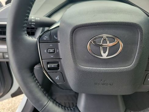 Used 2025 Toyota Prius Limited FWD image 21