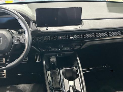Used 2024 Honda Accord Sport image 10