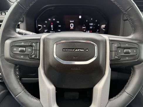 Used 2023 GMC Yukon Denali AWD/4WD image 24