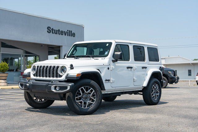 Certified 2025 Jeep Wrangler Unlimited Sahara AWD/4WD image 1