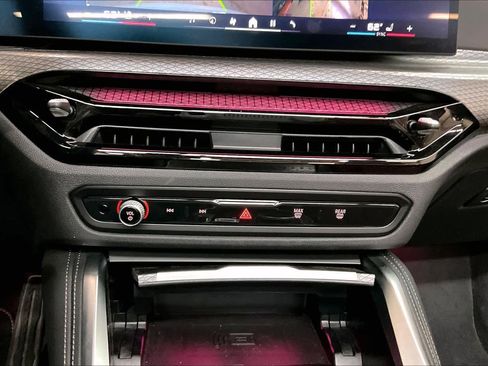 Used 2025 BMW 440i xDrive Convertible w/ Premium Package image 33