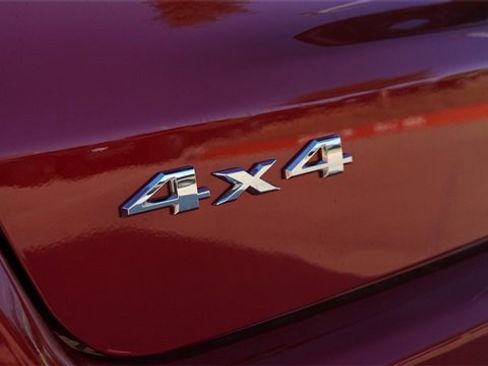 New 2026 Jeep Compass Latitude image 13