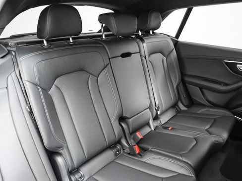 New 2026 Audi Q8 Prestige image 10