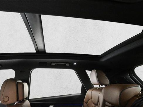 Certified 2025 Audi Q5 e Premium Plus w/ Premium Plus Package image 20