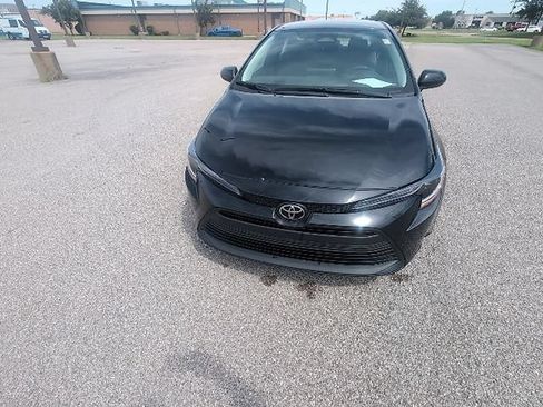 Used 2026 Toyota Corolla LE FWD image 12