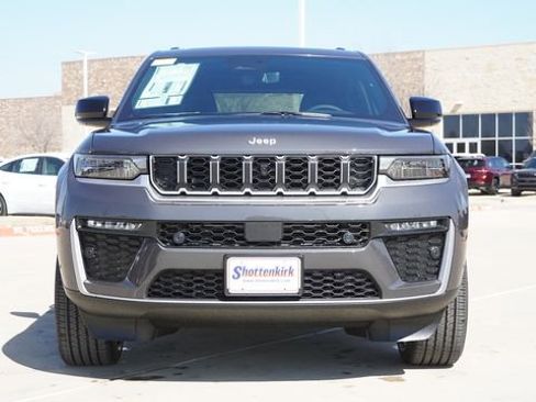 New 2026 Jeep Grand Cherokee Limited image 2