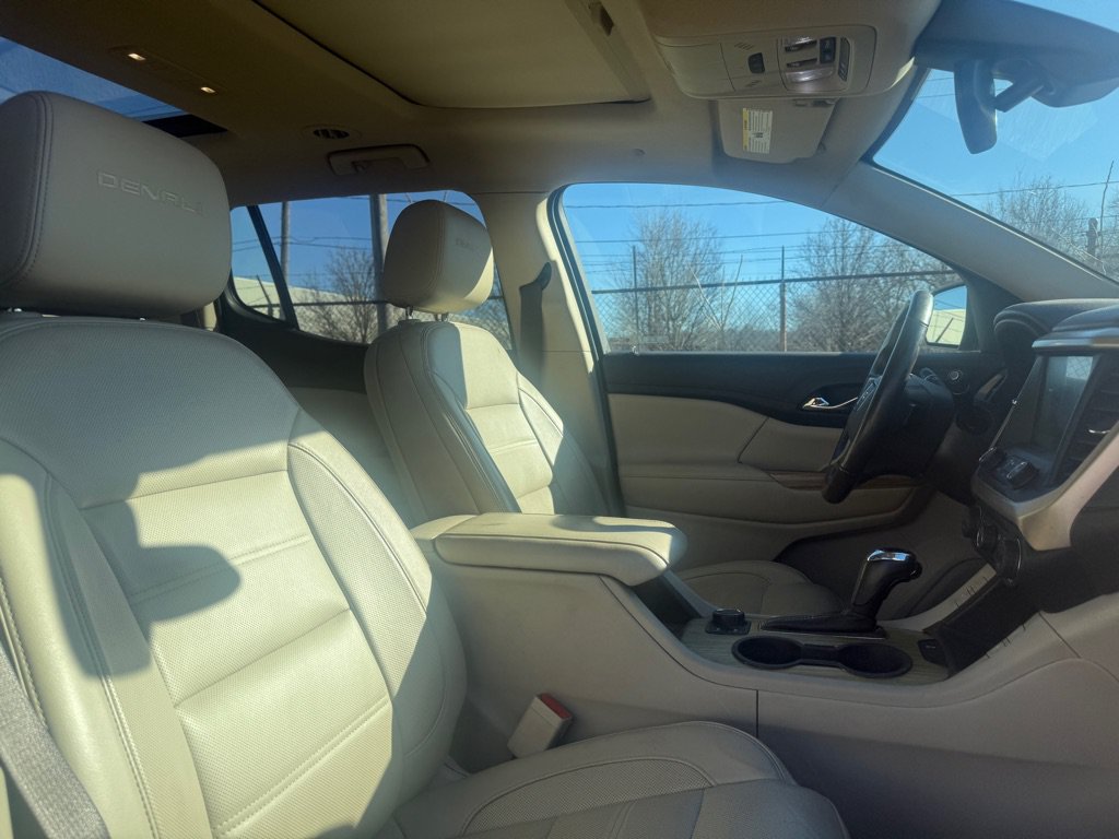 Used 2019 GMC Acadia Denali w/ LPO, Floor Liner Package AWD/4WD image 10